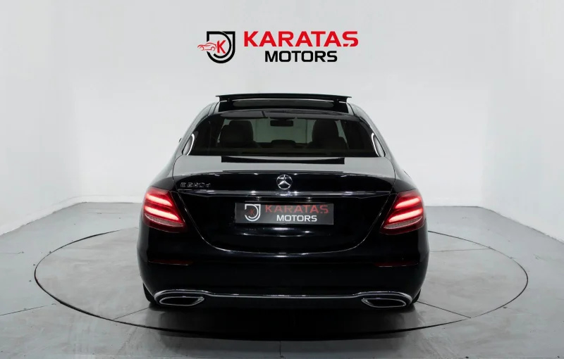 MERCEDES -BENZ E 220 d