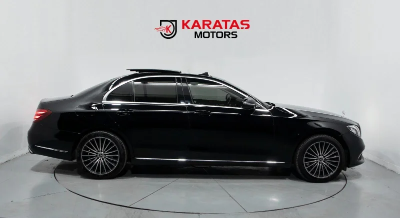 MERCEDES -BENZ E 220 d
