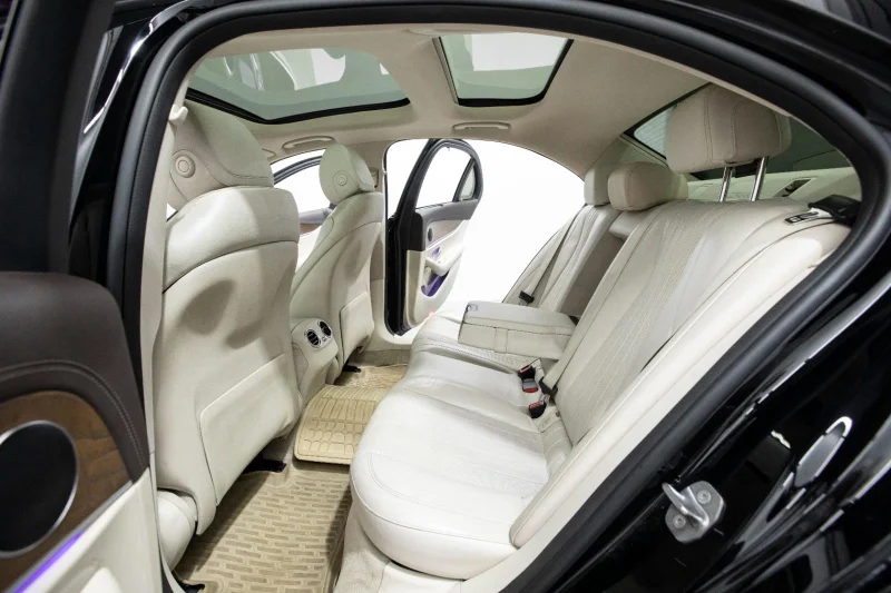 MERCEDES -BENZ E 220 d