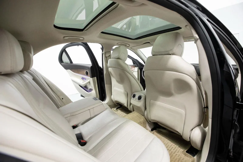 MERCEDES -BENZ E 220 d