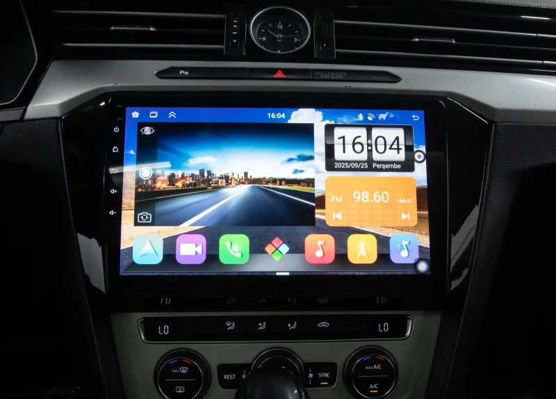 VOLKSWAGEN​ 2016 PASSAT 1.6 TDI