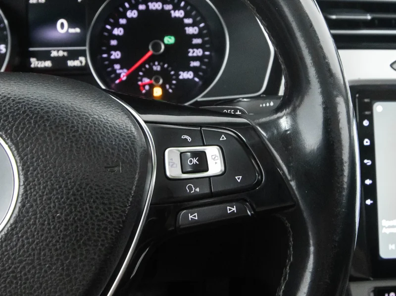 VOLKSWAGEN​ 2016 PASSAT 1.6 TDI