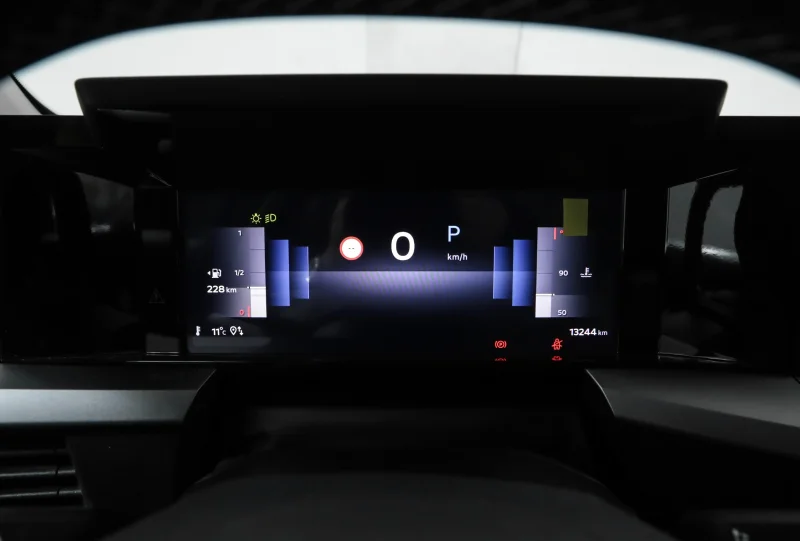 opel frontra 1,2 hibrit 2025